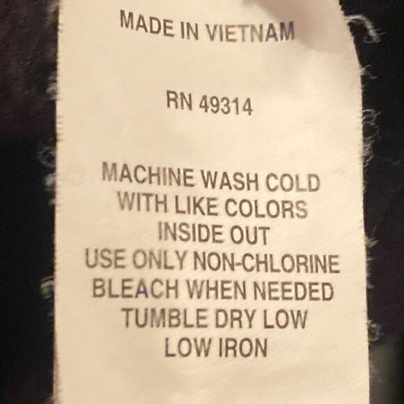 Iowa Hawkeyes Jacket Woman Size L Black Caitlin Clark Good Used Condition - Picture 5 of 10